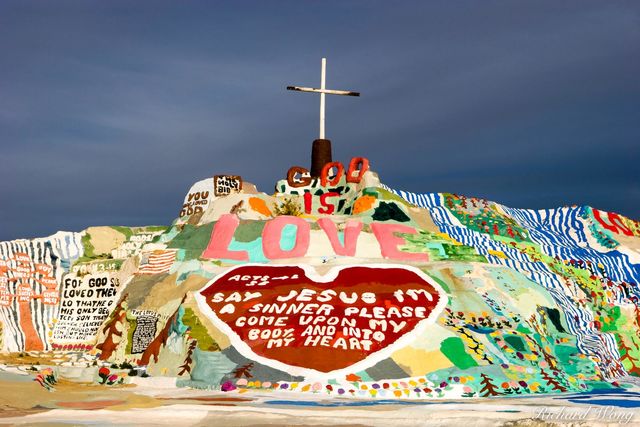 Salvation Mountain, Slab City, California, photo