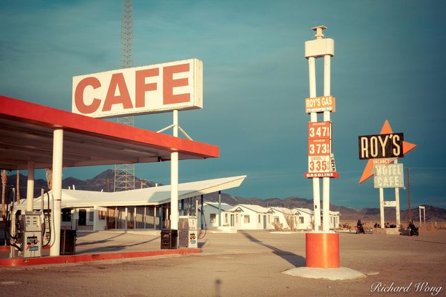 Roy's Motel and Cafe - Route 66, Amboy, California, photo