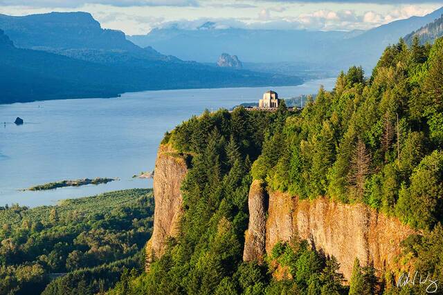 Crown Point Vista House, Columbia River Gorge National Scenic Area, Oregon, photo