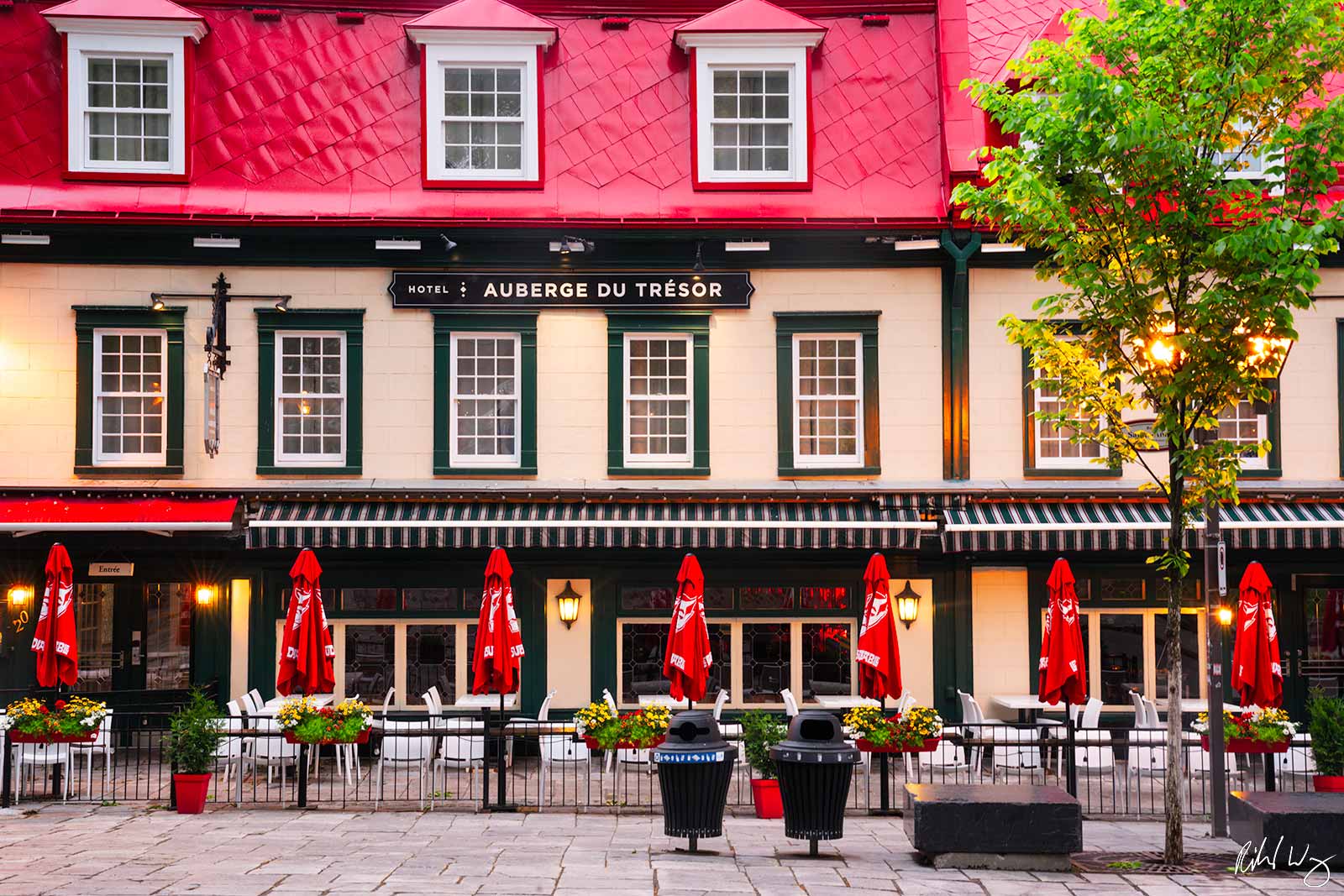 Auberge du Trésor Building Auberge du Trésor Building / Haute-Ville (Upper Town), Quebec City, Quebec, photo